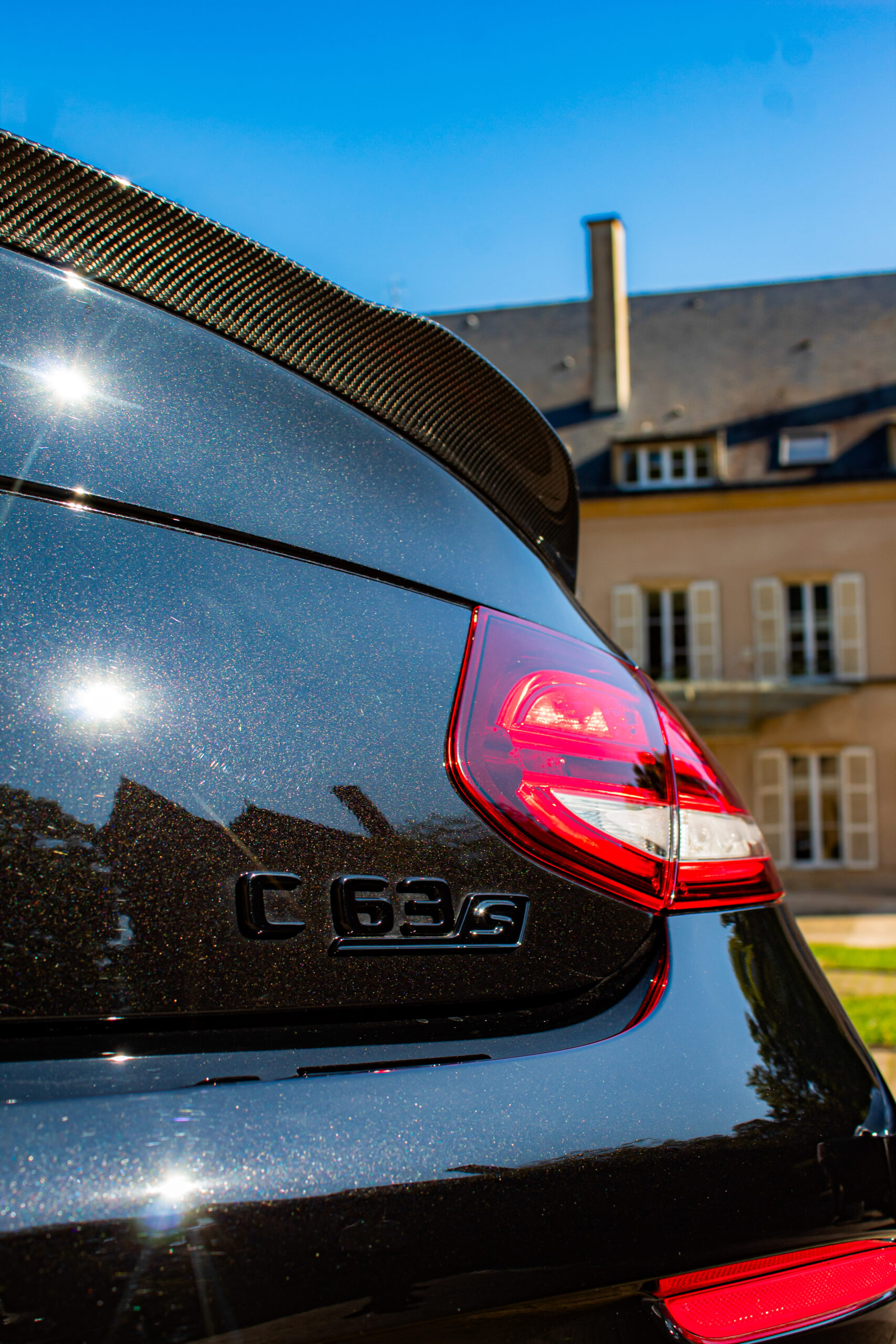 Location Mercedes C63S AMG V8 bi-turbo Leasydrive Luxembourg vignes