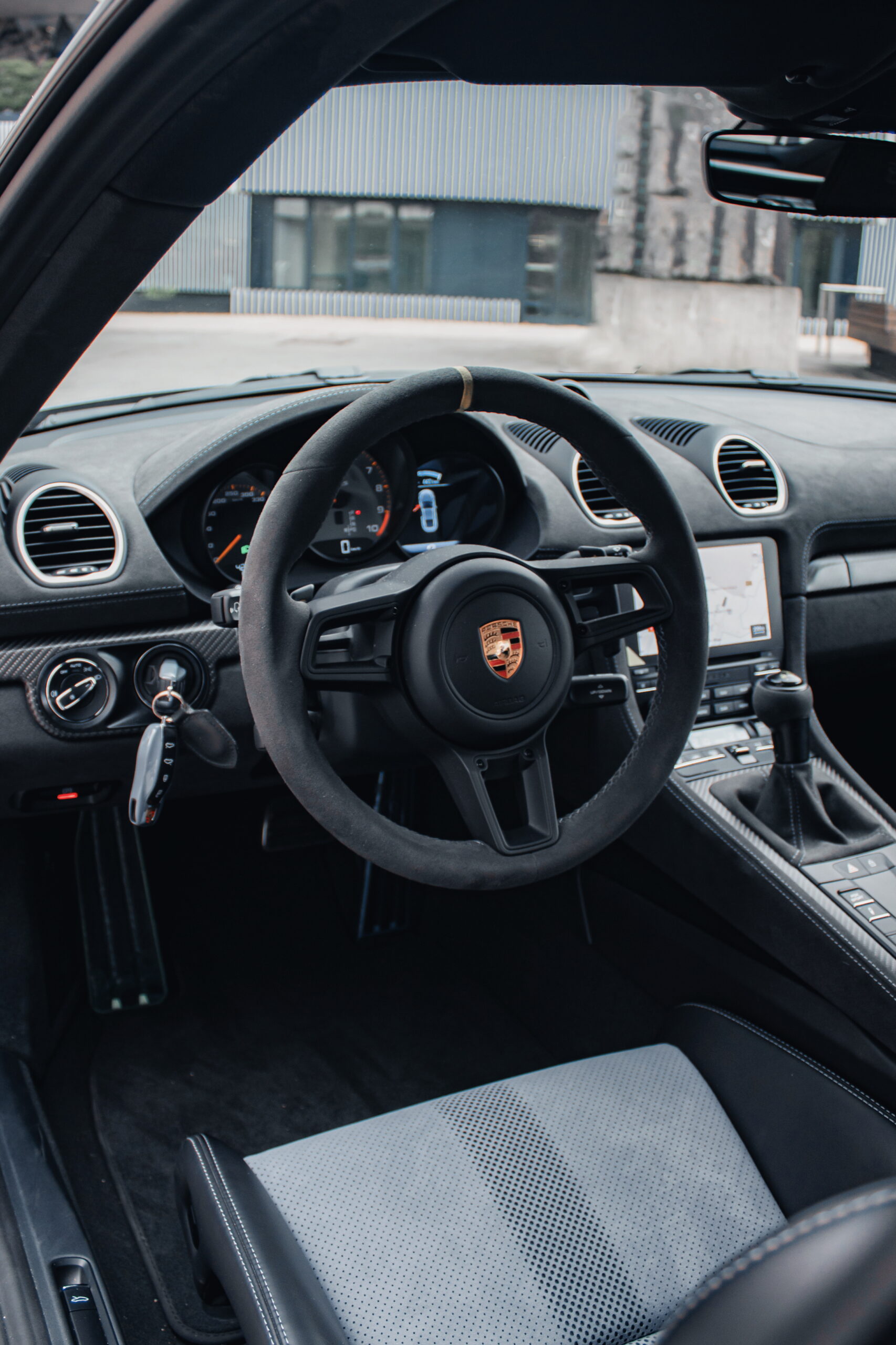 Location Porsche Cayman 718 GT4RS Leasydrive Luxembourg vignes